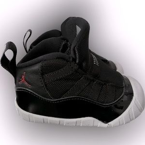 Jordan 11 Crib Booties